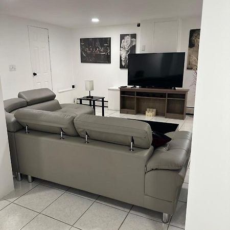 Cozy Spacious Guest Suite イングルウッド エクステリア 写真